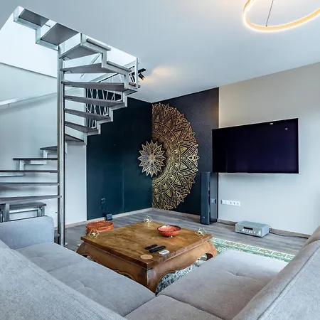 Apartment Luxury Penthouse W Garage - Centre