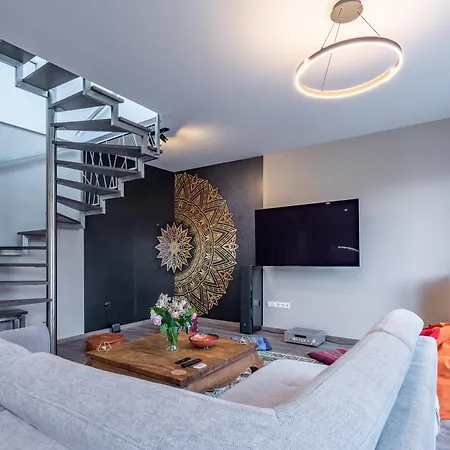 Luxury Penthouse W Garage - Centre Apartment Budapest